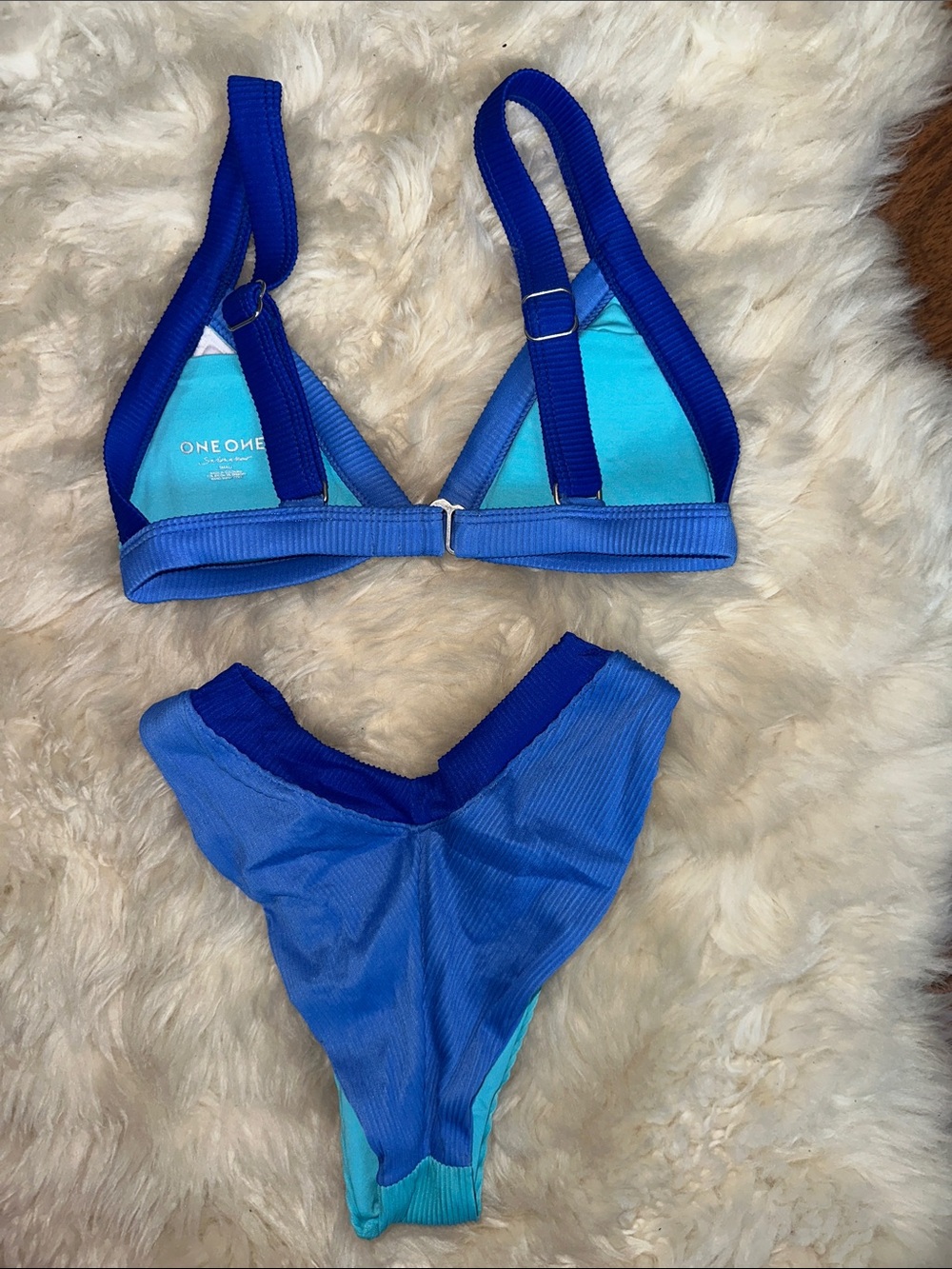 OneOne Two-Tone Blue Ribbed Triangle Bikini Set - Picture 4 of 4